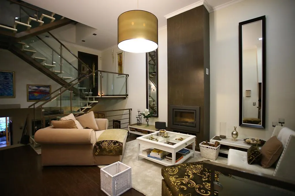 Opus One Luxury Guest House & Wine Hotel
